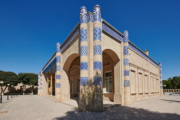 Nurulla-Bai-Palace