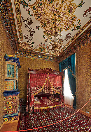 interior of Nurulla-Bai-Palace