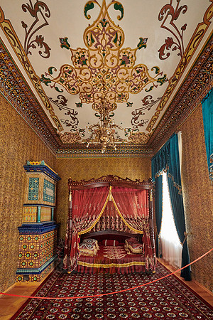 interior of Nurulla-Bai-Palace