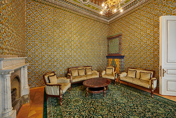 interior of Nurulla-Bai-Palace