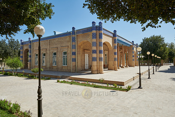 Nurulla-Bai-Palace