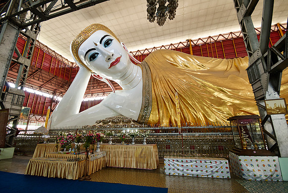 HUGE LYING RECLINING BUDDHA
