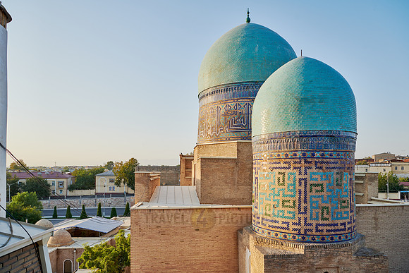 domes of Qazizadeh Rumi Mausoleum