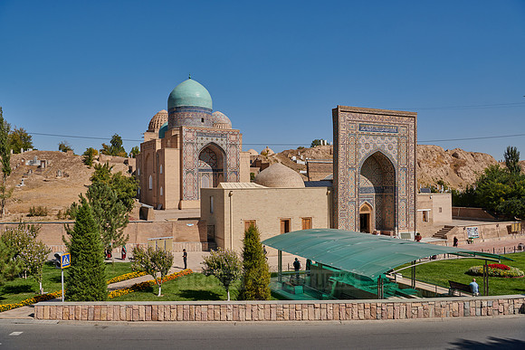 outside view of necropolis Shah-i-Zinda