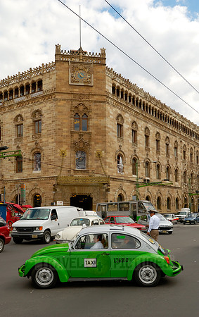outside view of Palacio Postal