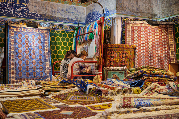 carpet weaving inside Sher-Dor Madrasah