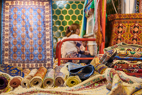 carpet weaving inside Sher-Dor Madrasah