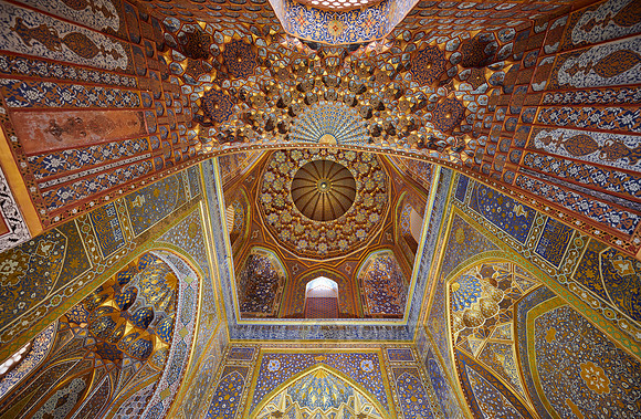 inside Sher-Dor Madrasah
