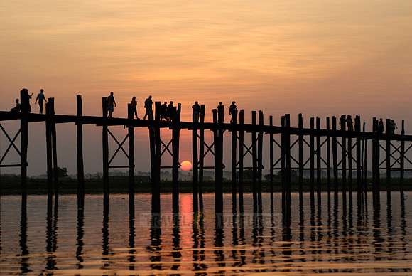 sunset over U Bein Bridge of Mandalay