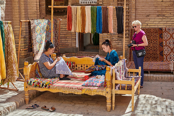 Manufacture of silk carpets in carpet weaving, Itchan-Kala