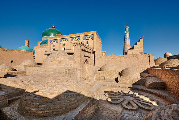 outside Pakhlavan Makhmoud Mausoleum, Itchan-Kala