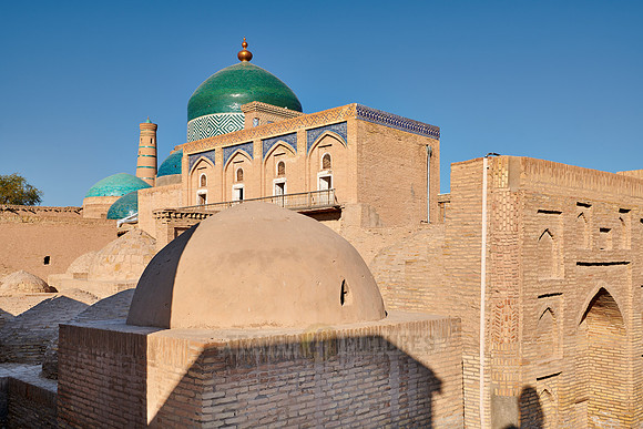 outside Pakhlavan Makhmoud Mausoleum, Itchan-Kala