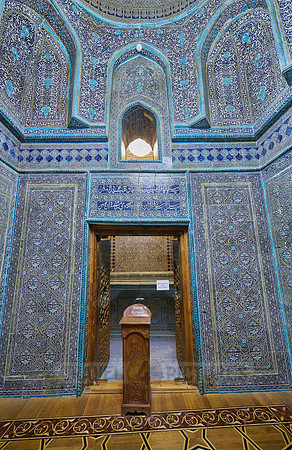 interior shot of Pakhlavan Makhmoud Mausoleum