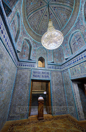 interior shot of Pakhlavan Makhmoud Mausoleum