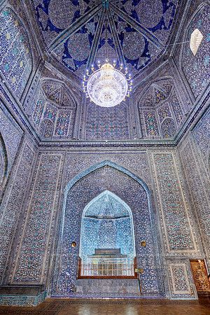 interior shot of Pakhlavan Makhmoud Mausoleum