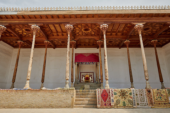 throne room in citadel and fortress The Ark