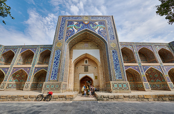 beautifully decorated Nadir Divan Begi madrassah