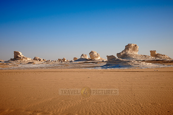 white desert near Oasis Farafra