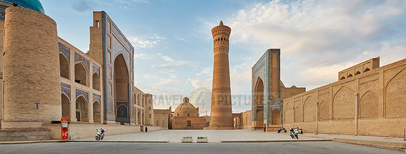 ensemble of Mir-i Arab-Madressa, Kalyan-Mosque and minaret