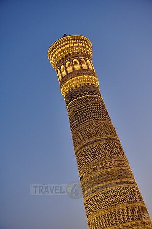 illuminated Kalon or Kaylon Minaret