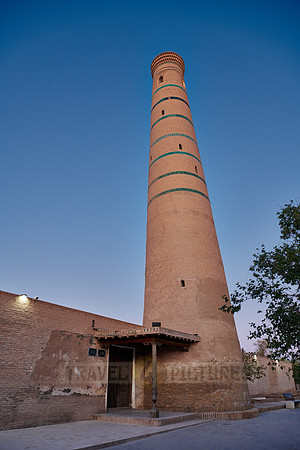 minaret of Djuma Mosque, Itchan-Kala
