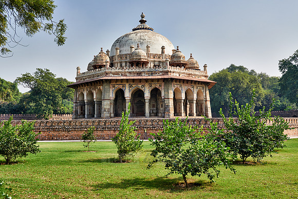 tomb of Isa Khan Niazi