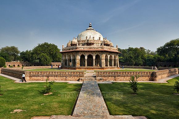 tomb of Isa Khan Niazi