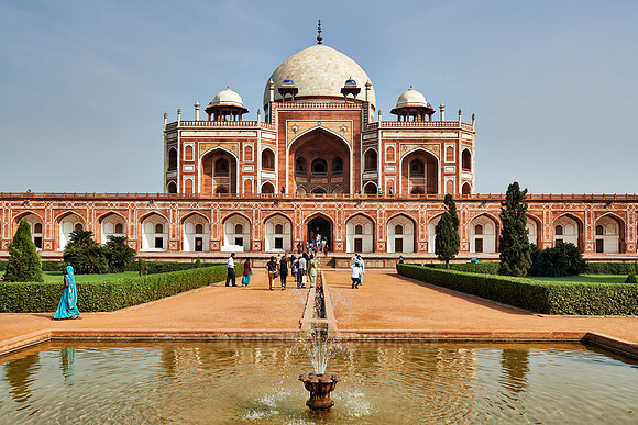 tomb of Nasiruddin Muhammad Humayun