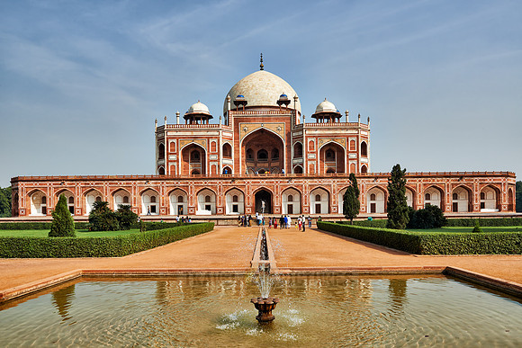 tomb of Nasiruddin Muhammad Humayun