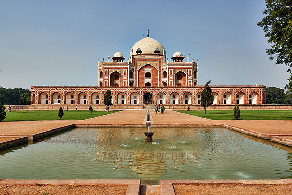 tomb of Nasiruddin Muhammad Humayun