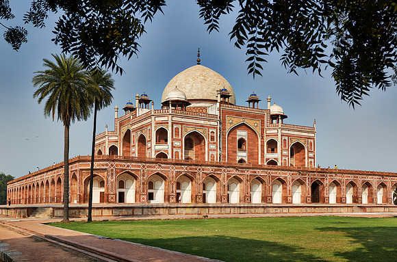 tomb of Nasiruddin Muhammad Humayun