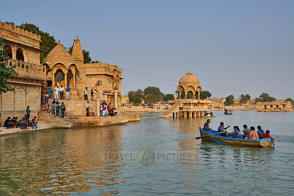 Gadisar Lake