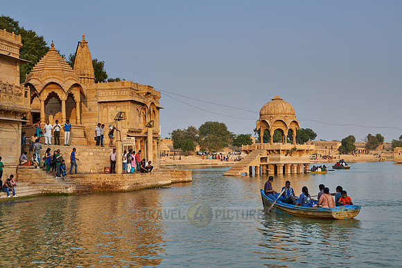 Gadisar Lake