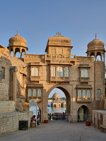 Gadisar Lake