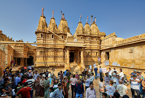outside Chandraprabhu Jain Temple