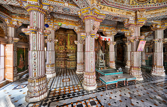 interior shot of Bhandasar Jain Temple