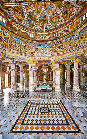 interior shot of Bhandasar Jain Temple