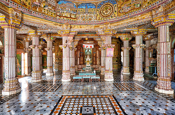 interior shot of Bhandasar Jain Temple