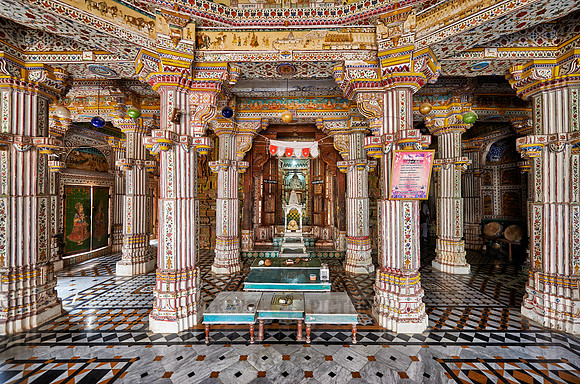 interior shot of Bhandasar Jain Temple