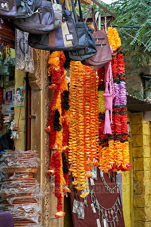 colorful flower chains  for sale