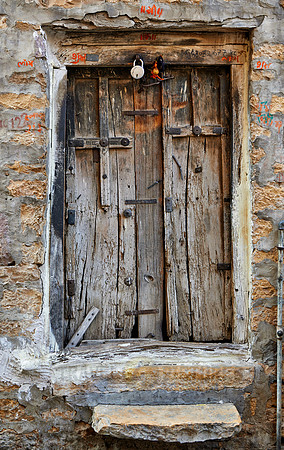 old wooden door of a building in Jaisalmer