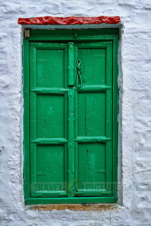 old wooden door of a building in Jaisalmer