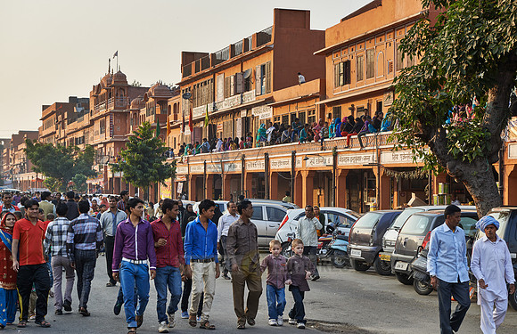 colorful streetlife and typical facades of houses in Jaipur
