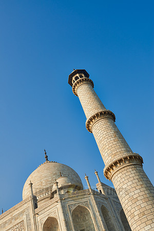 minaret of Taj Mahal