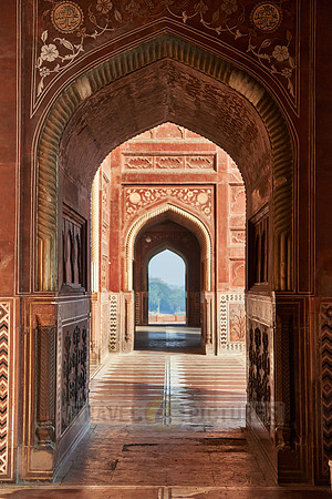 Archways in the mosque of Taj Mahal
