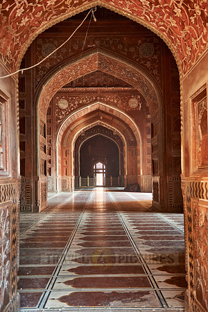 Archways in the mosque of Taj Mahal