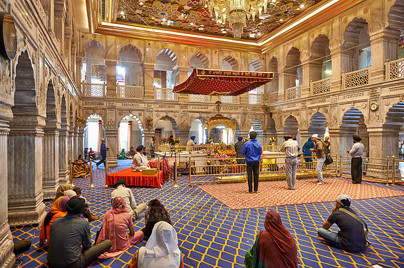 Shish Ganj Gurudwara Sikh Temple in Old Delhi