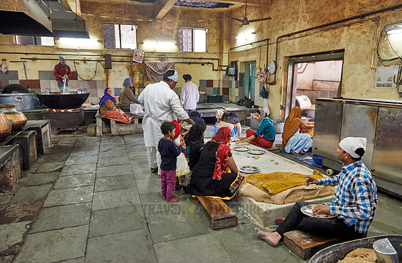 kitchen in Shish Ganj Gurudwara Sikh Temple