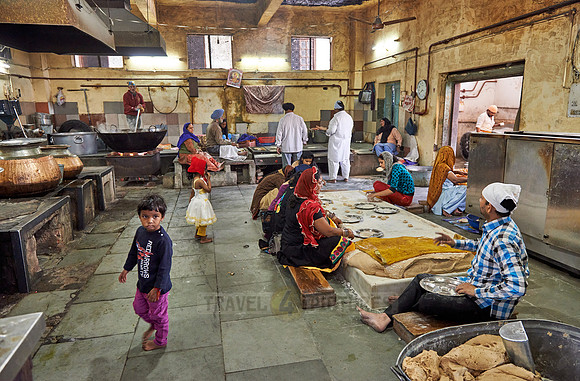 kitchen in Shish Ganj Gurudwara Sikh Temple