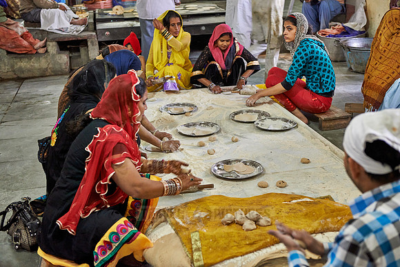 kitchen in Shish Ganj Gurudwara Sikh Temple